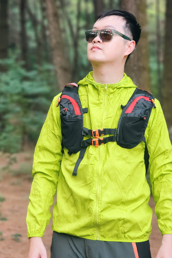 Balo Trail 10L - siêu nhẹ, thiết kế vest ôm sát, lưới tổ ong thoáng khí, tích hợp ngăn chứa nước