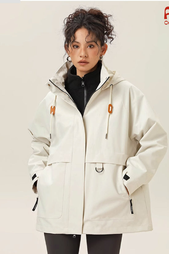 Áo khoác dã ngoại Aura - dáng oversize năng động với cổ cao giúp chống gió, chống thấm nước, chống nắng tối ưu
