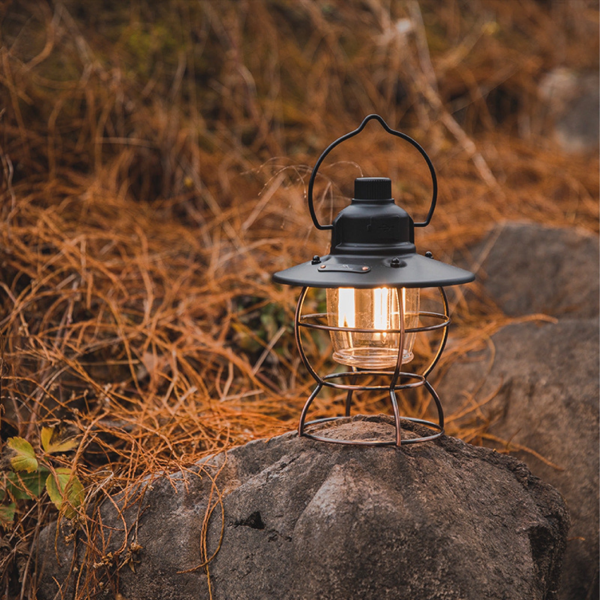 Đèn bão Mountain Hiker