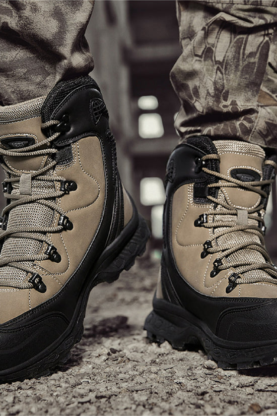 Giày dã ngoại cao cổ chống nước ADV Boots – dùng cho hoạt động leo núi, phượt, hoạt động ngoài trời, thể thao có khả năng chống nước.