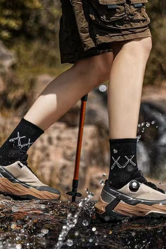Giày chống nước Outu- đi bộ, hikling, đi chạy trail, leo núi, dã ngoại. Dáng giày cổ thấp chống nước, thoáng khí.