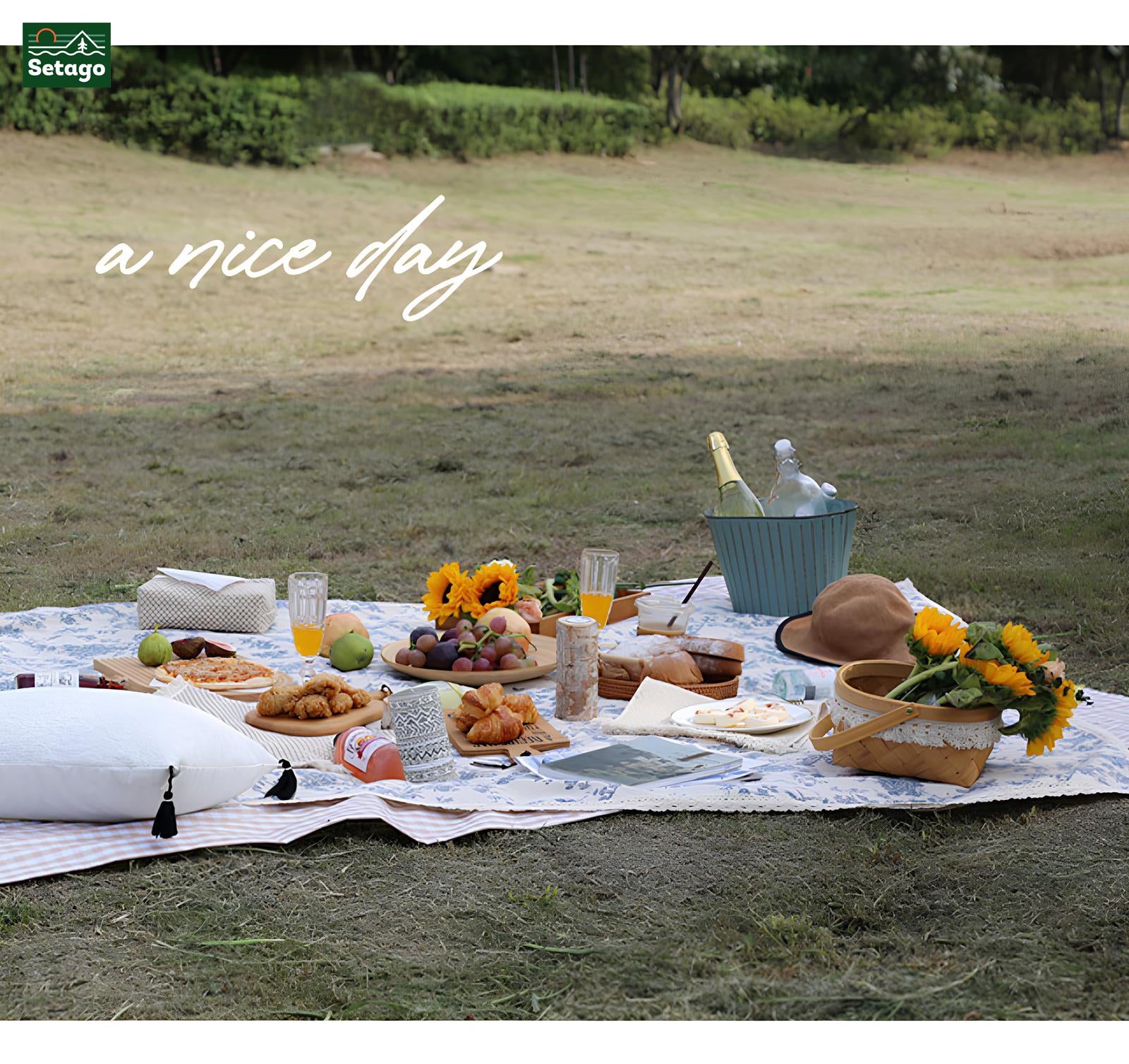 Thảm du lịch, picnic xinh xăn, dùng cho các chuyến dã ngoại, cắm trại hay các chuyến du lịch, thiết kế đặc biệt 2 lớp