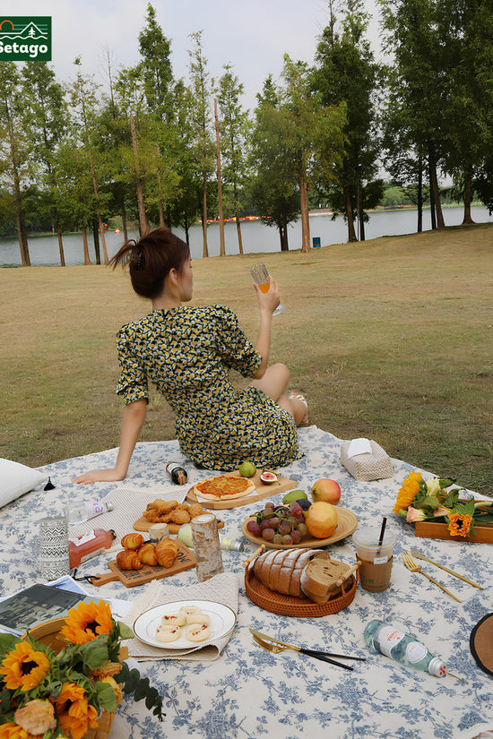 Thảm du lịch, picnic xinh xăn, dùng cho các chuyến dã ngoại, cắm trại hay các chuyến du lịch, thiết kế đặc biệt 2 lớp