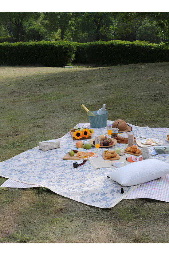 Thảm du lịch, picnic xinh xăn, dùng cho các chuyến dã ngoại, cắm trại hay các chuyến du lịch, thiết kế đặc biệt 2 lớp