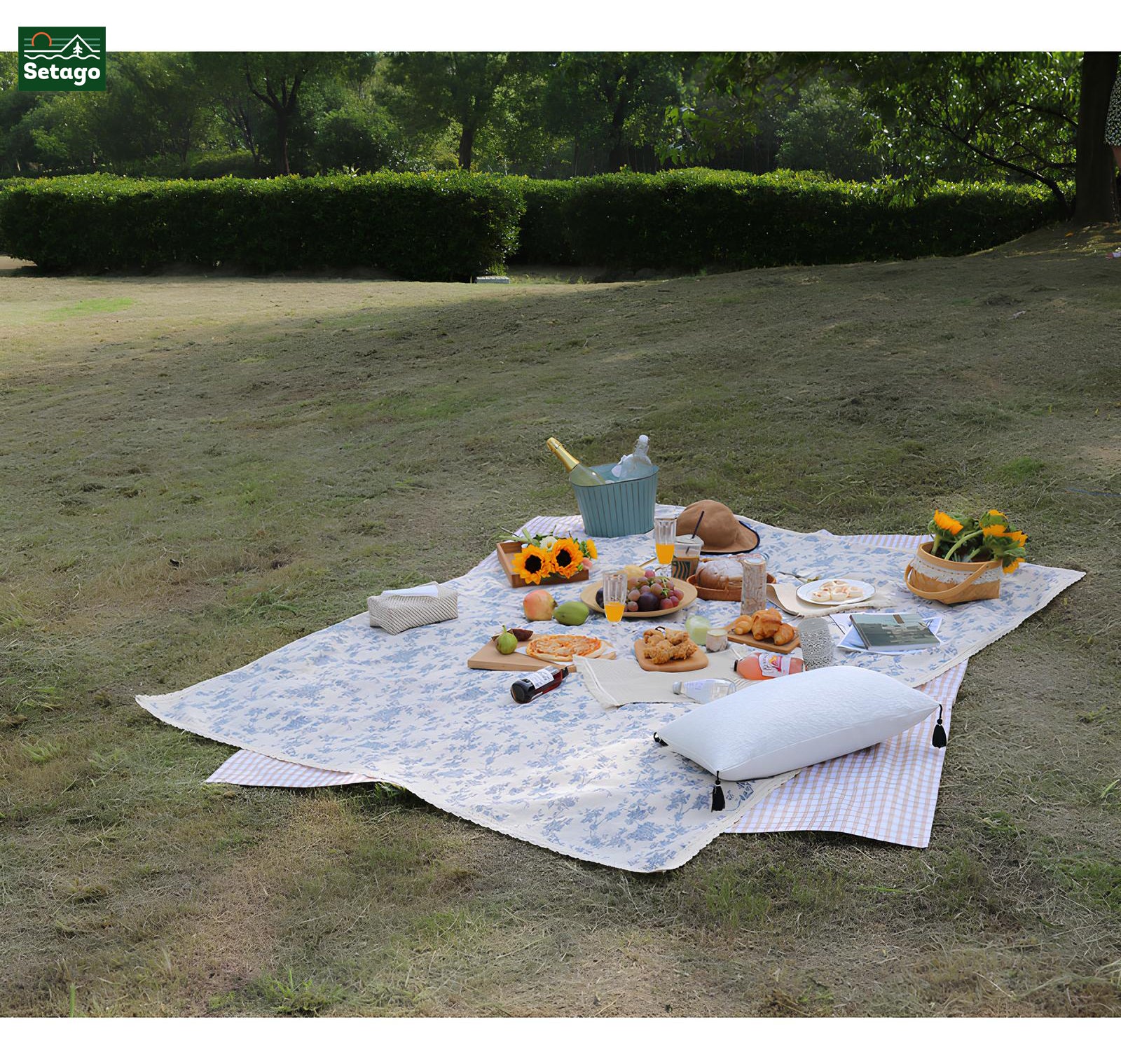 Thảm du lịch, picnic xinh xăn, dùng cho các chuyến dã ngoại, cắm trại hay các chuyến du lịch, thiết kế đặc biệt 2 lớp