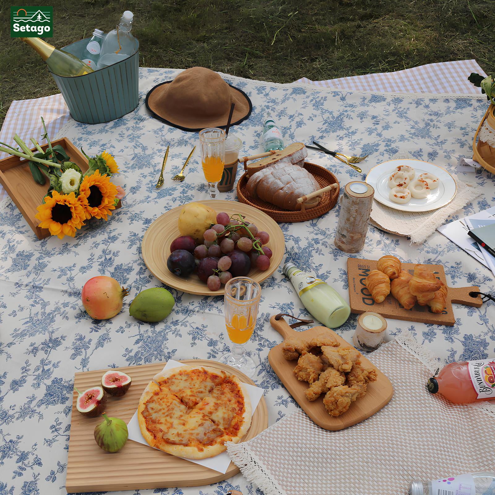 Thảm du lịch, picnic xinh xăn, dùng cho các chuyến dã ngoại, cắm trại hay các chuyến du lịch, thiết kế đặc biệt 2 lớp